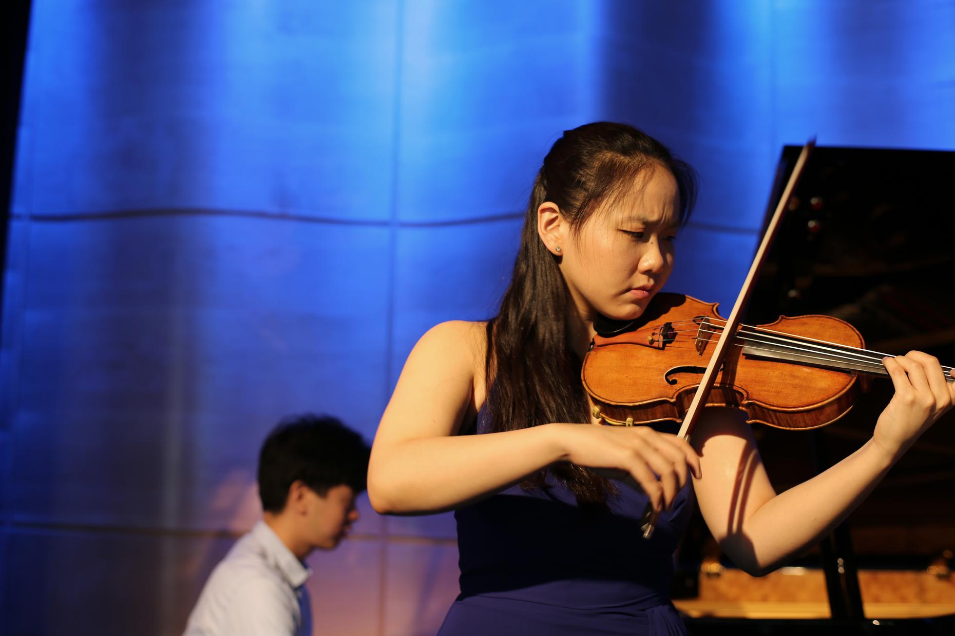 WQXR Presents Midday Masterpieces: Violinist Stella Chen